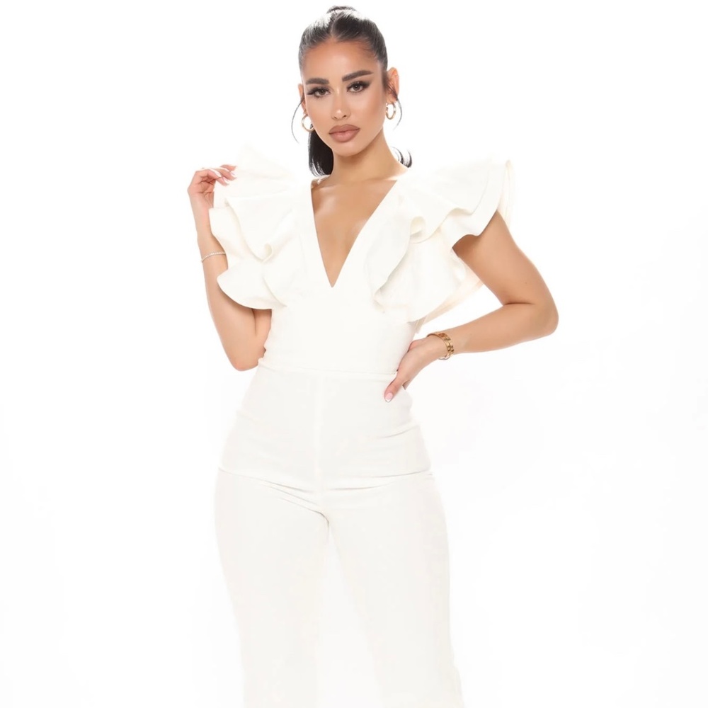 FASHIONNOVA - Can’t Deny This Denim Jumpsuit- White